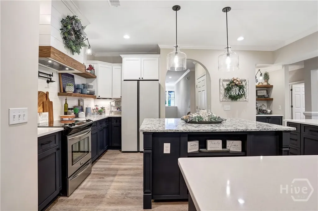 2203 River Oaks Drive Richmond Hill GA 31324