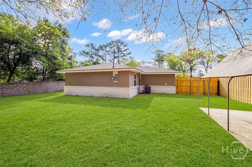 308 E Fourth Street Springfield GA 31329