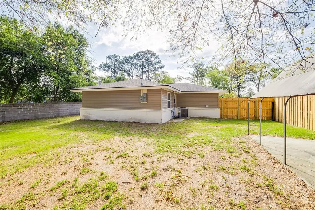 308 E Fourth Street Springfield GA 31329