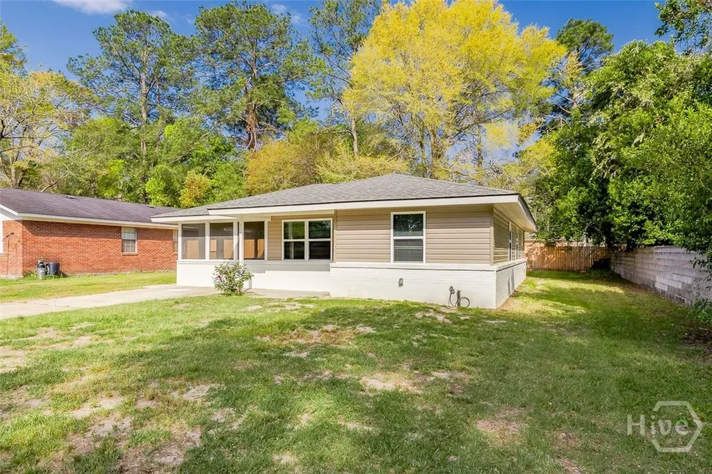 308 E Fourth Street Springfield GA 31329