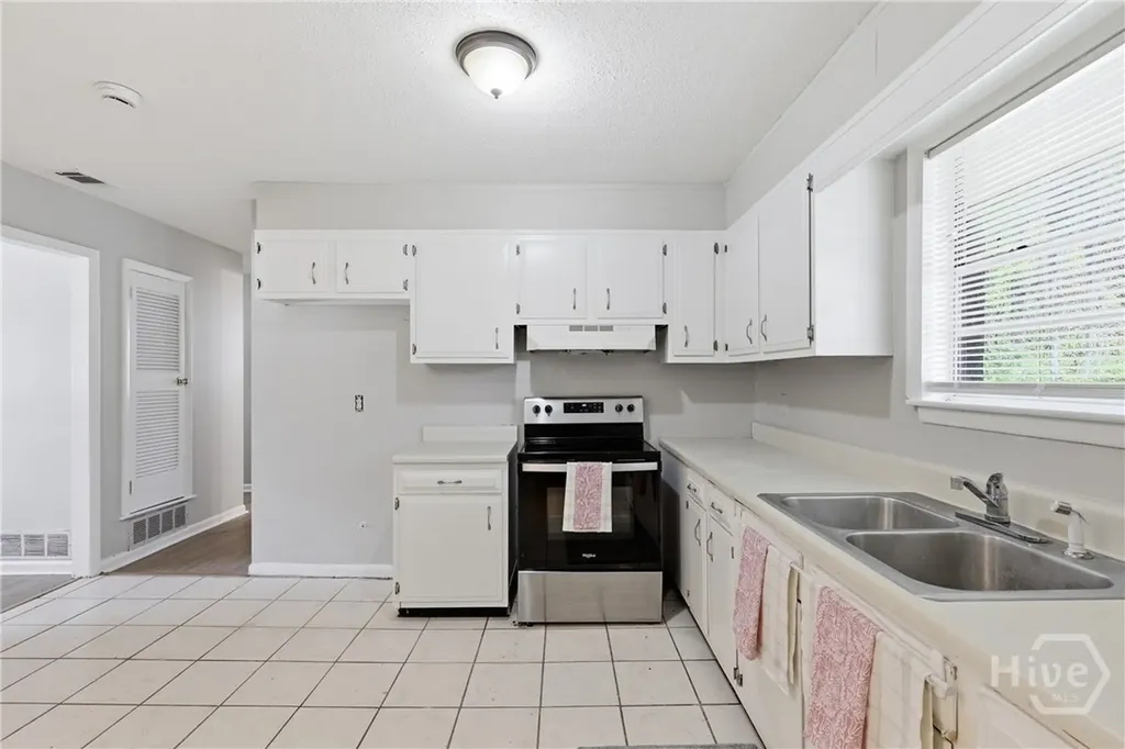 3314 April Street Savannah GA 31404