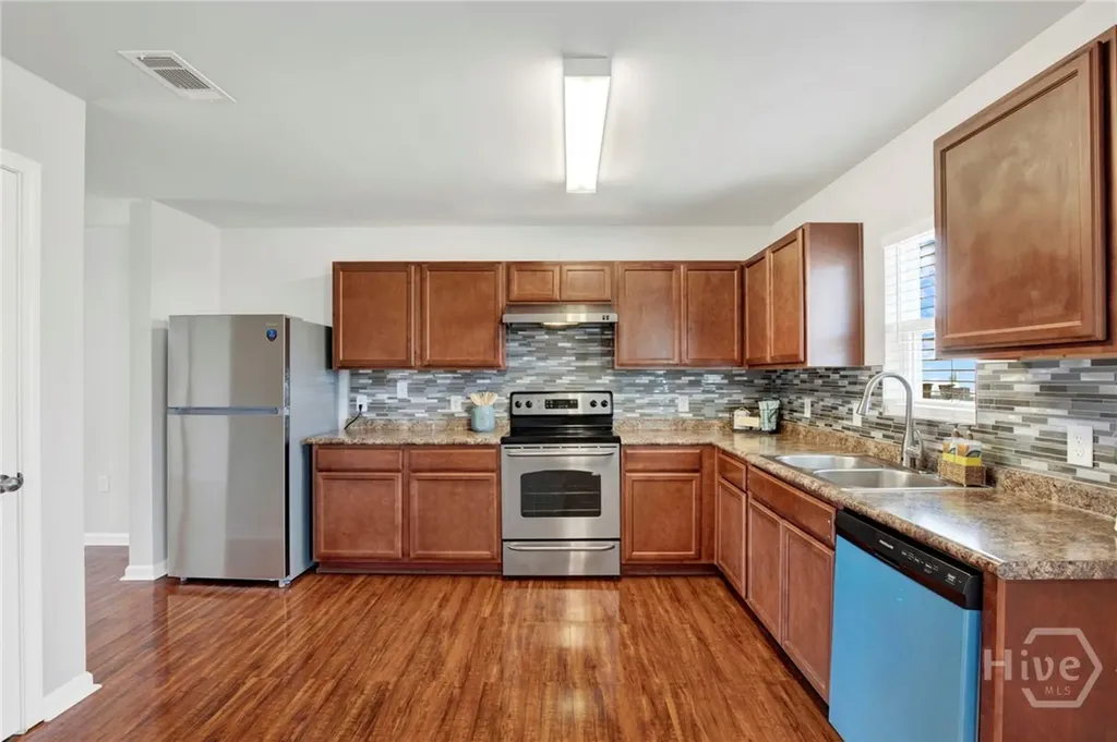 213 Barbour Lane Hinesville GA 31313