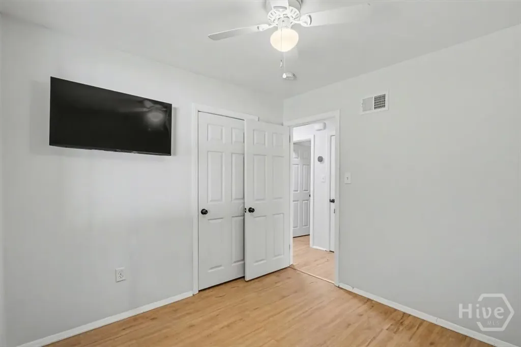 8434 Cresthill Savannah GA 31406