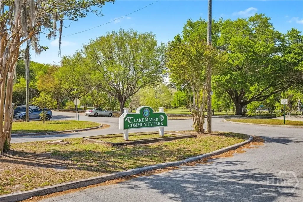 8434 Cresthill Savannah GA 31406