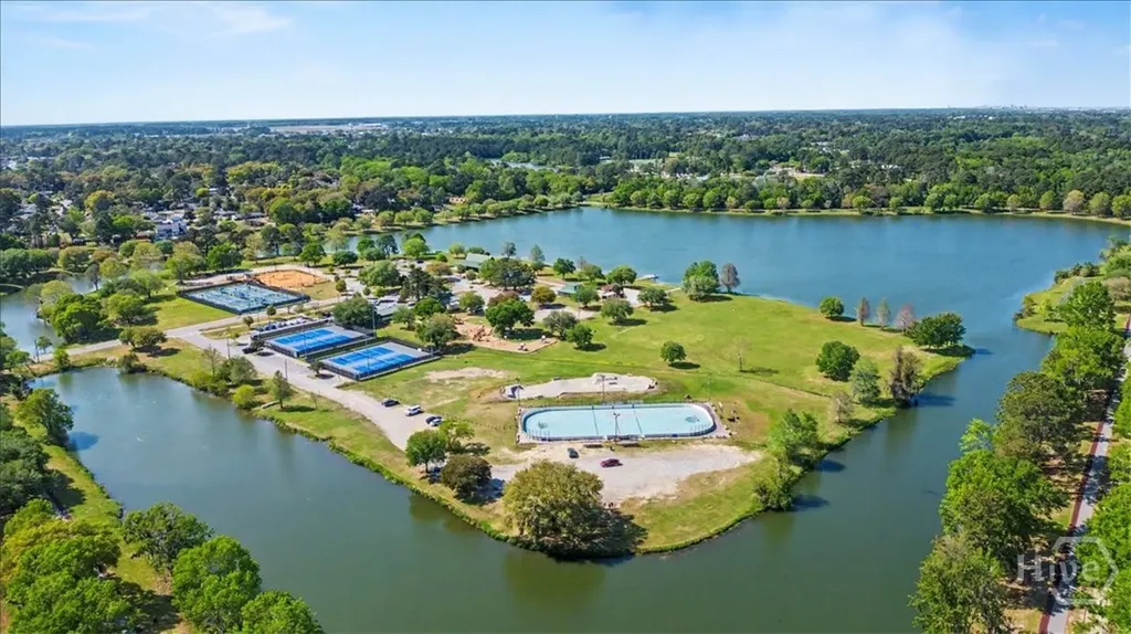 8434 Cresthill Savannah GA 31406