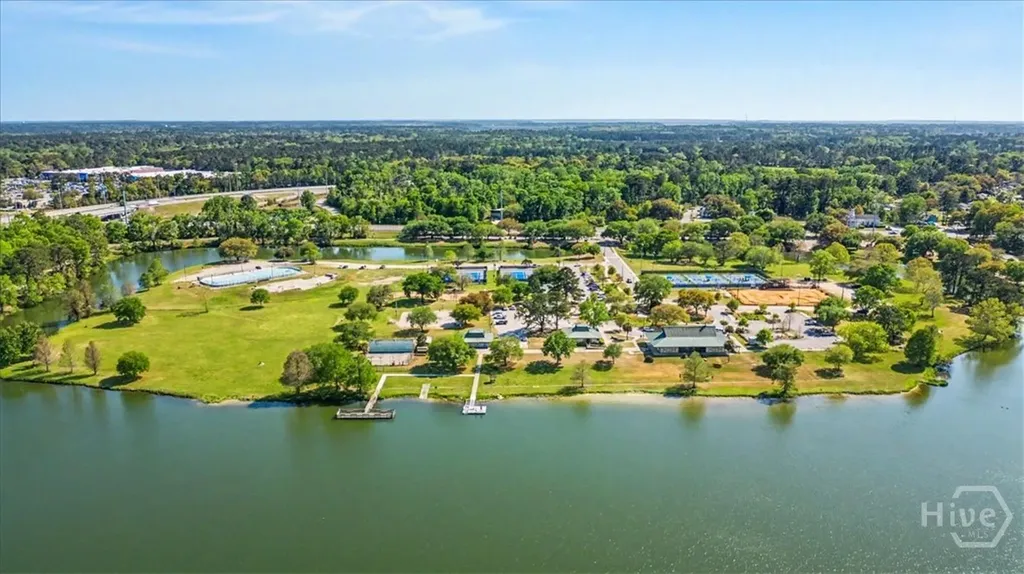 8434 Cresthill Savannah GA 31406