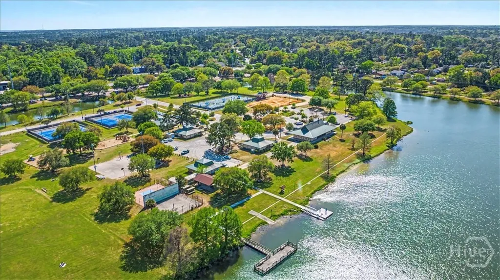 8434 Cresthill Savannah GA 31406