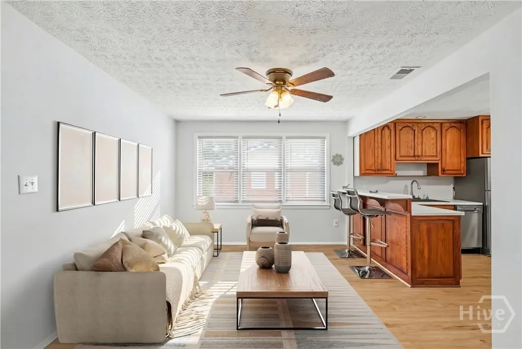 8434 Cresthill Savannah GA 31406