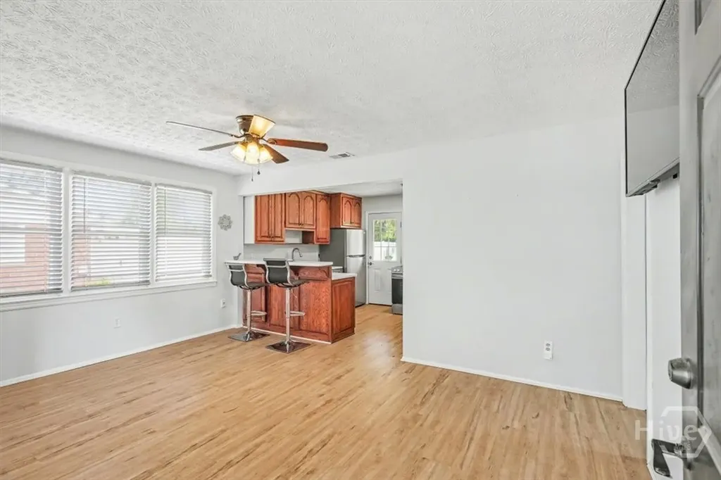 8434 Cresthill Savannah GA 31406