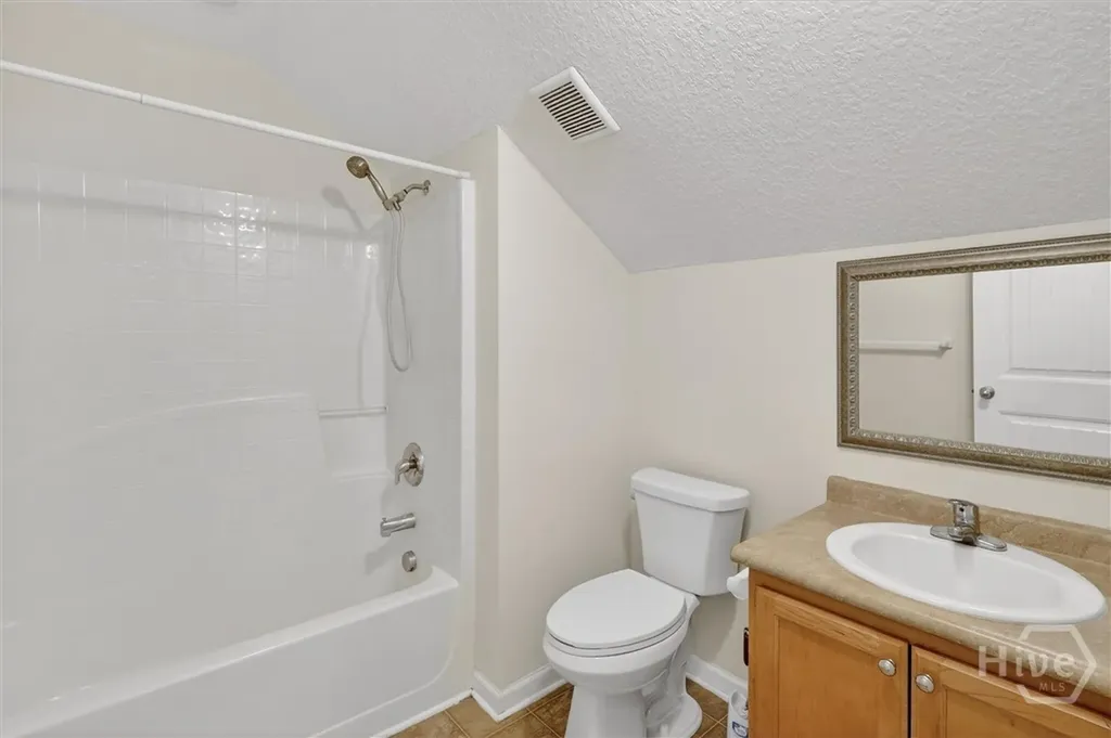 1074 Martin Road Midway GA 31320