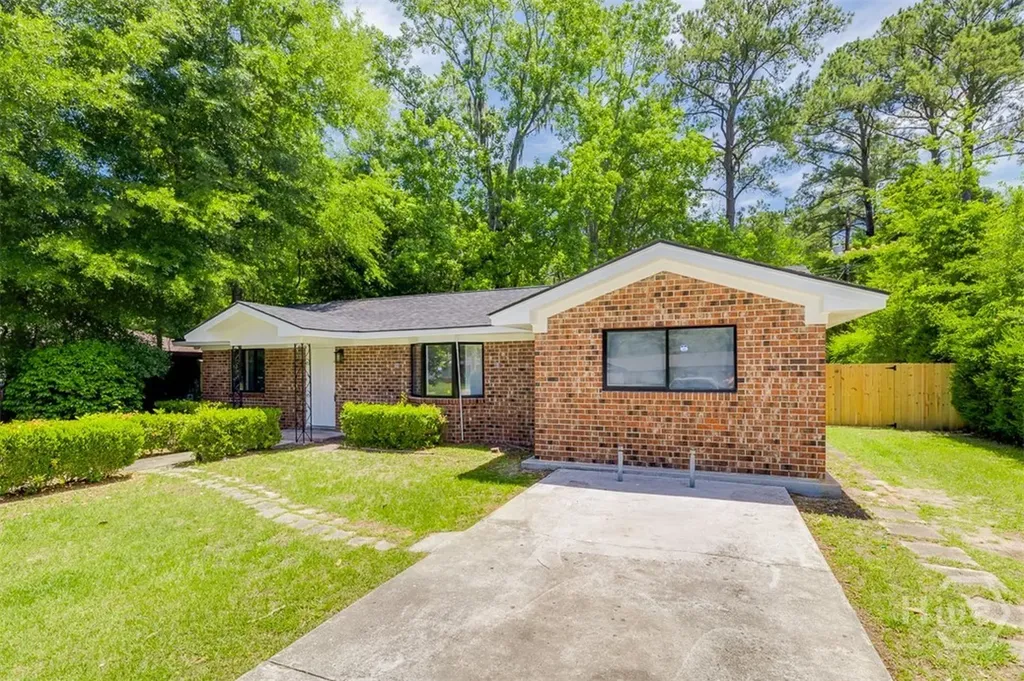 8508 Clarke Avenue Savannah GA 31406