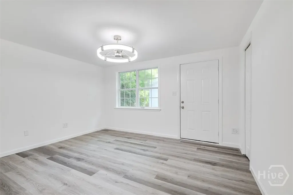 8508 Clarke Avenue Savannah GA 31406