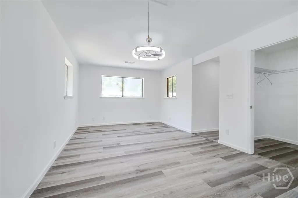 8508 Clarke Avenue Savannah GA 31406
