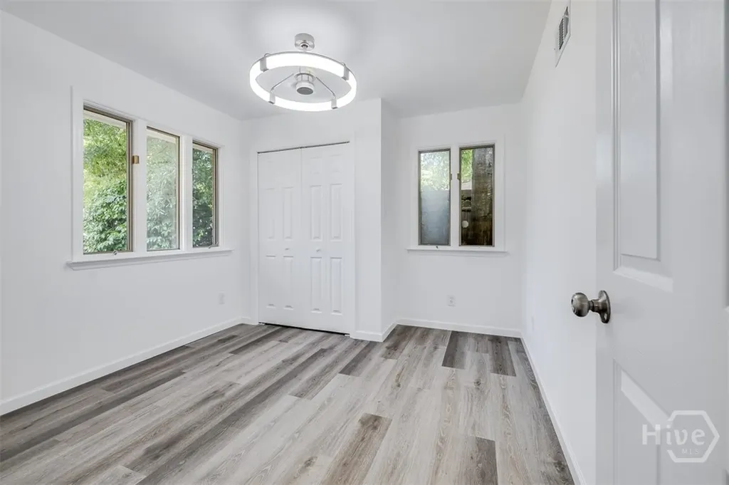 8508 Clarke Avenue Savannah GA 31406