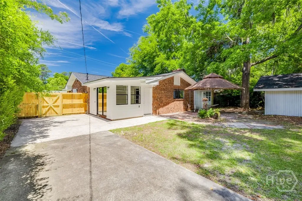 8508 Clarke Avenue Savannah GA 31406