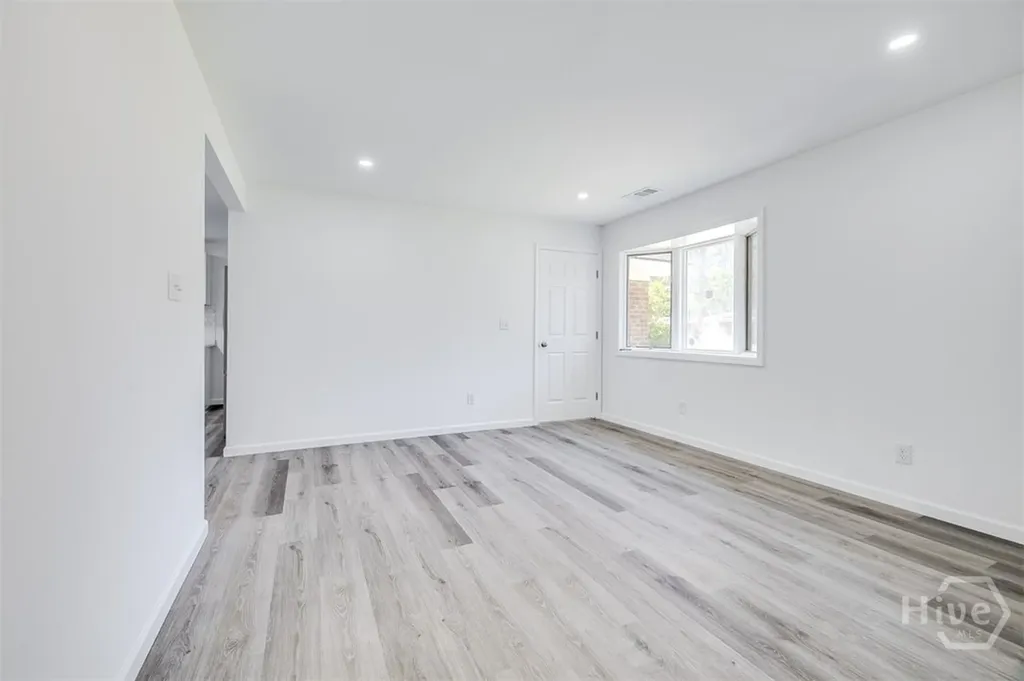 8508 Clarke Avenue Savannah GA 31406