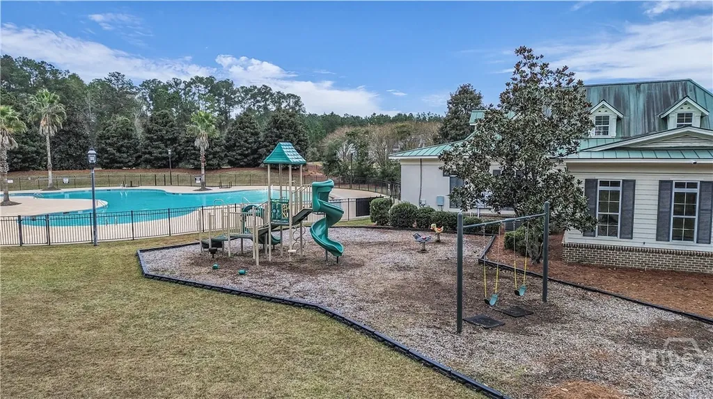 160 Como Drive Pooler GA 31322