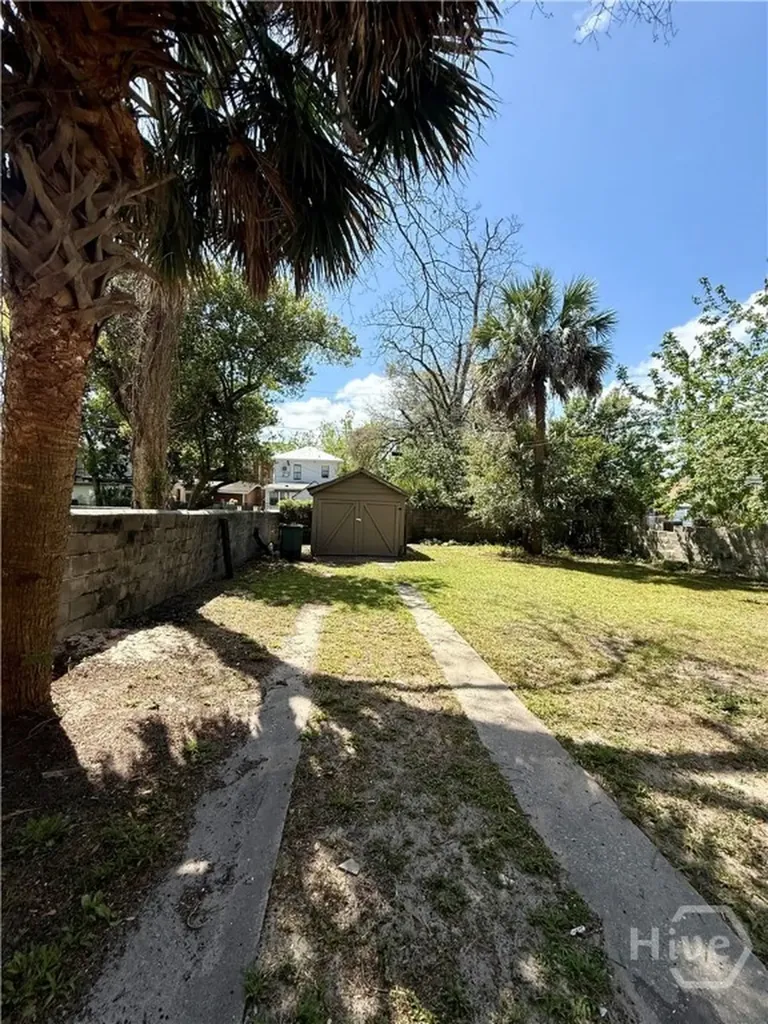 627 W 39th Street Savannah GA 31415