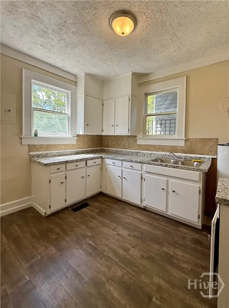 627 W 39th Street Savannah GA 31415