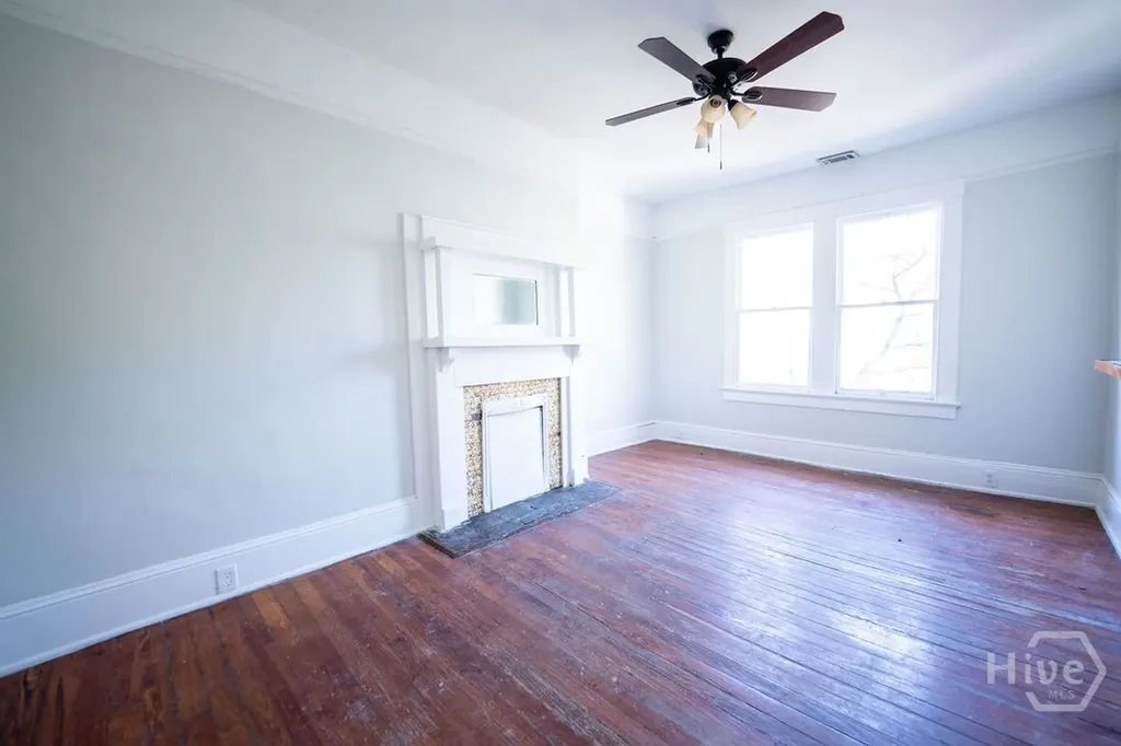 210 W W 41st Street Savannah GA 31401