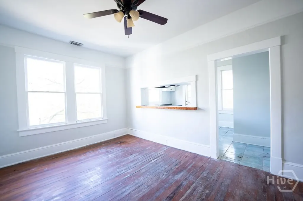 210 W W 41st Street Savannah GA 31401