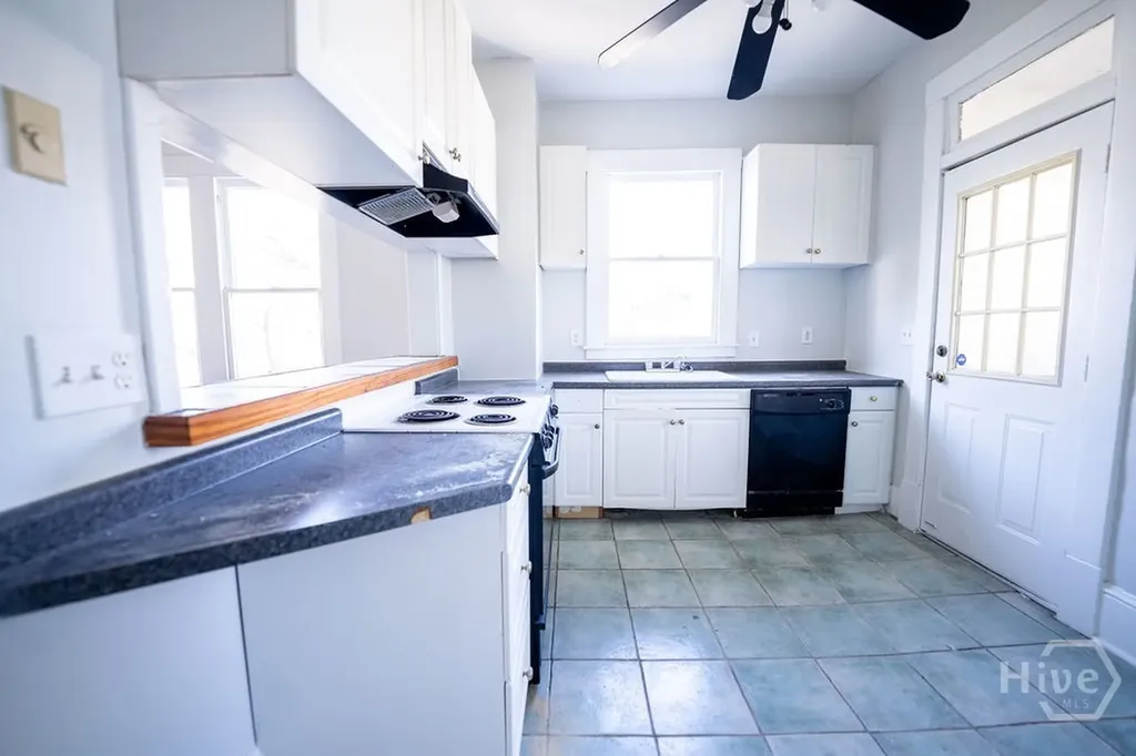 210 W W 41st Street Savannah GA 31401