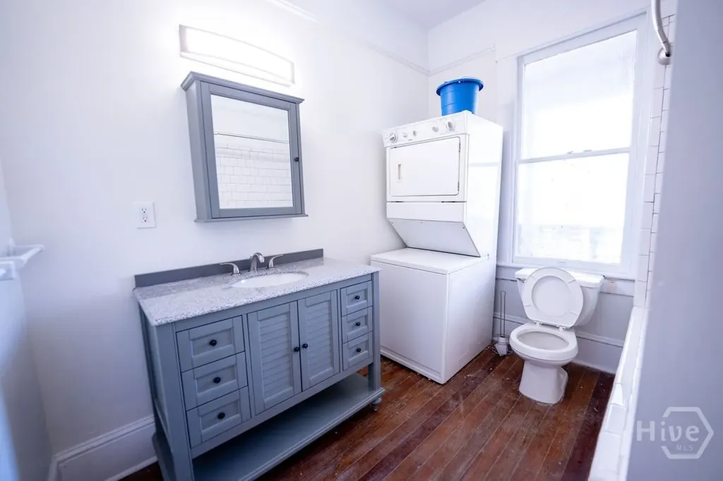 210 W W 41st Street Savannah GA 31401