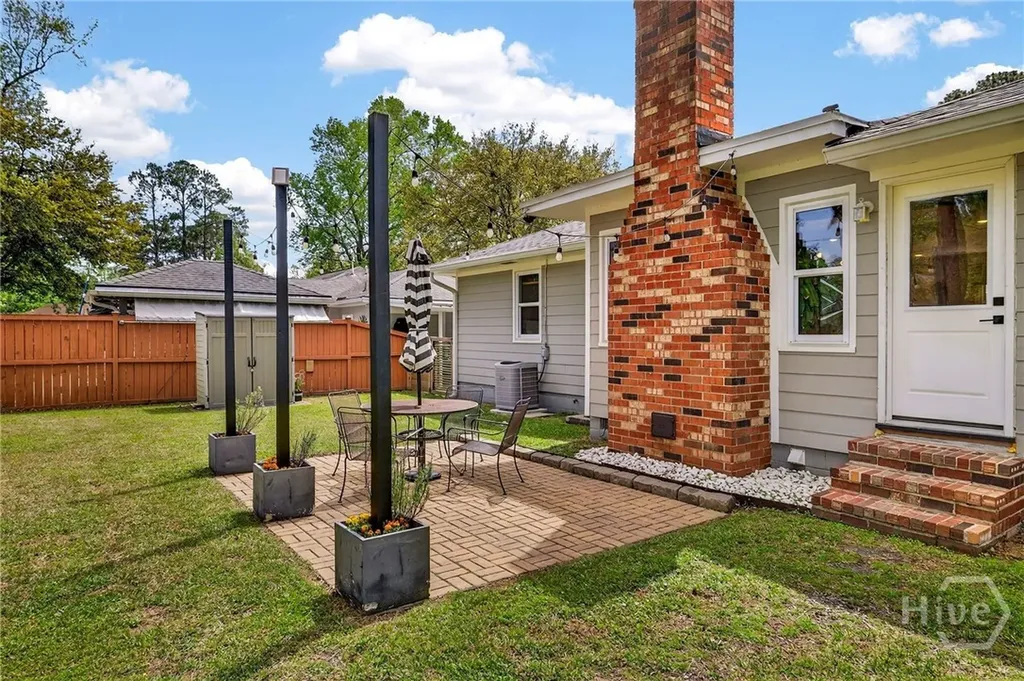 206 E 65th Street Savannah GA 31405