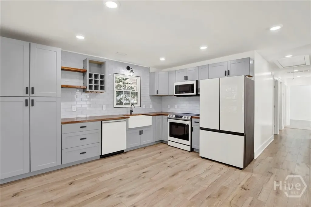 920 W 51st Street Savannah GA 31405