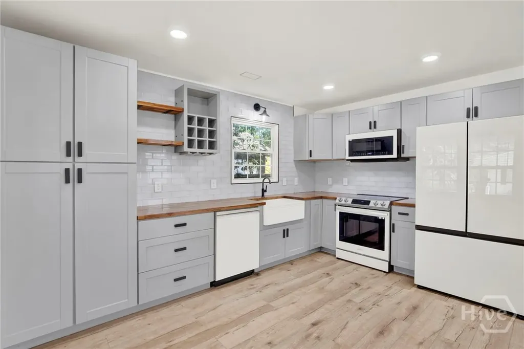 920 W 51st Street Savannah GA 31405