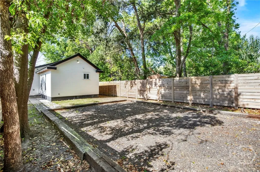 920 W 51st Street Savannah GA 31405