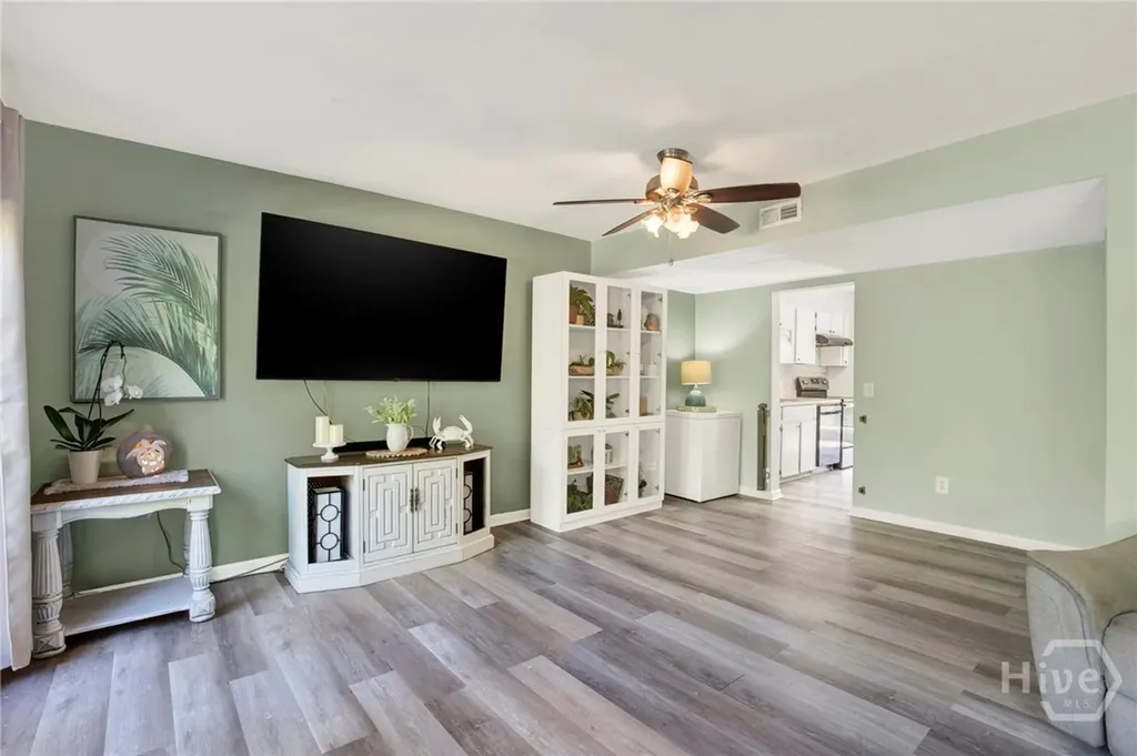 912 Pineland Avenue Hinesville GA 31313