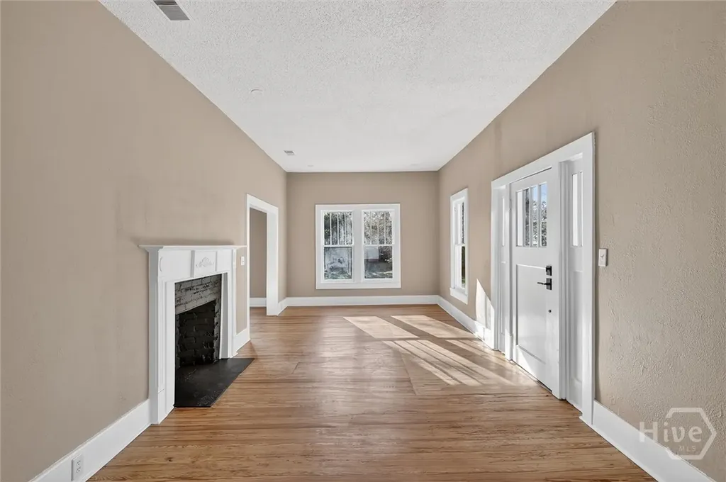 104 E Burkhalter Street Pembroke GA 31321