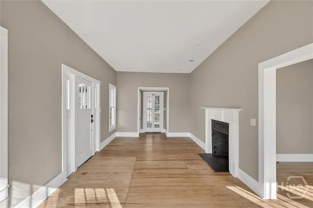104 E Burkhalter Street Pembroke GA 31321
