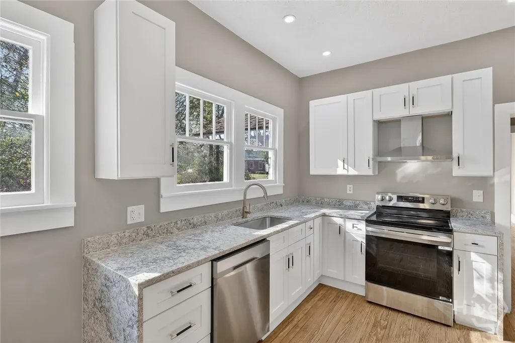 104 E Burkhalter Street Pembroke GA 31321