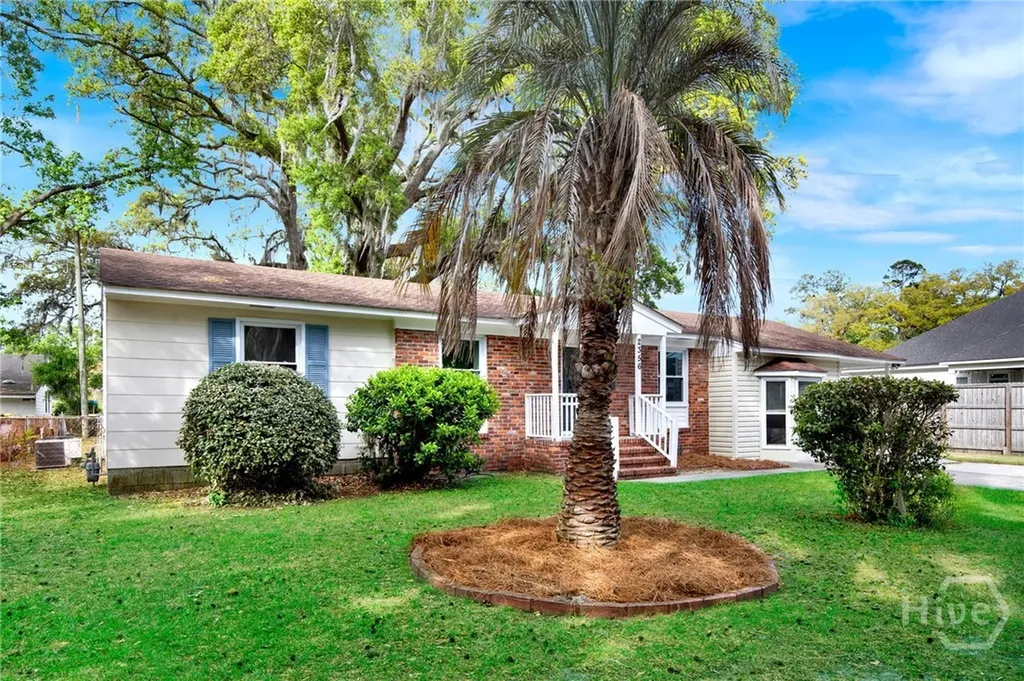 2356 E 42nd Street Savannah GA 31404