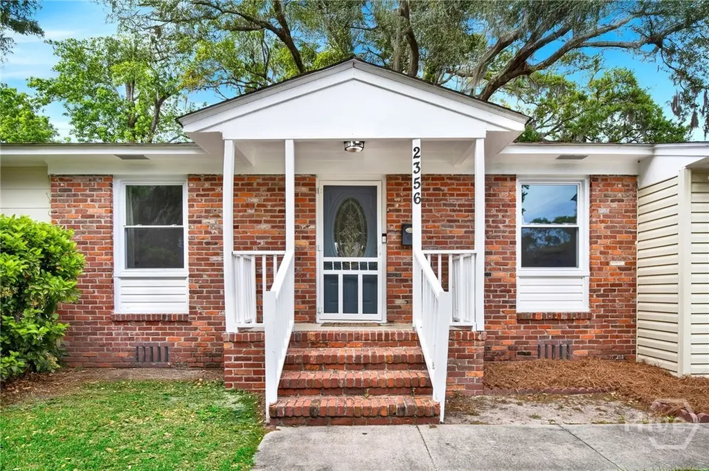 2356 E 42nd Street Savannah GA 31404