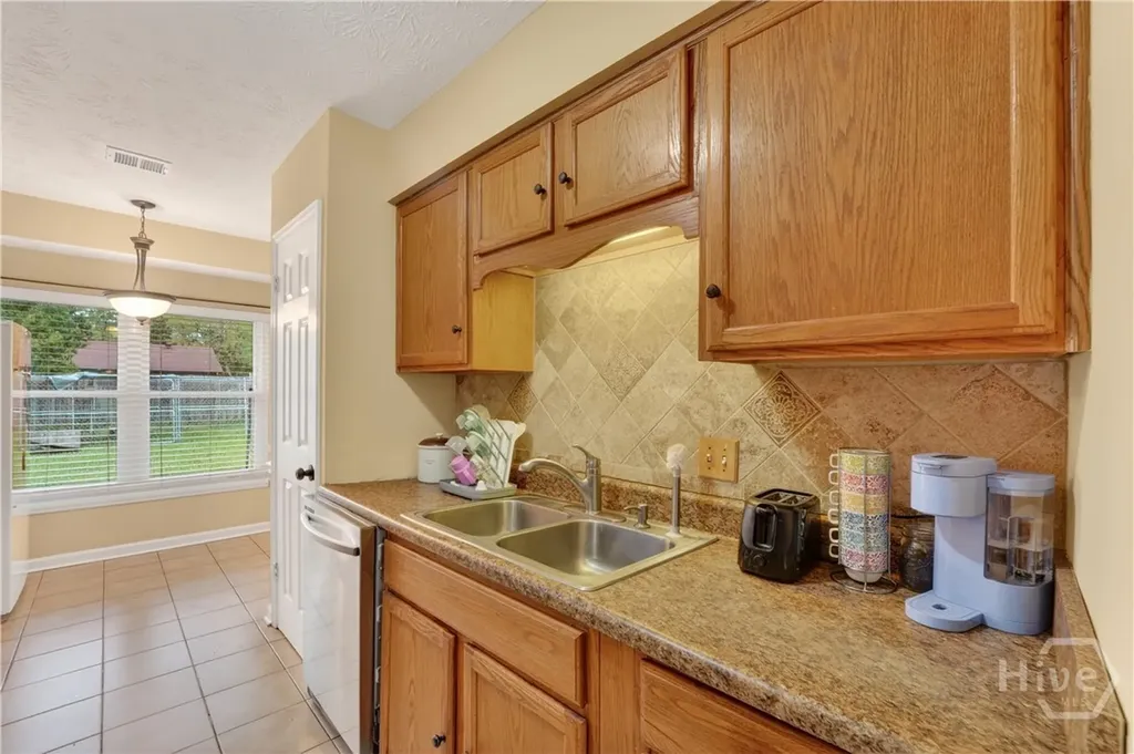 7313 Tropical Way Savannah GA 31410
