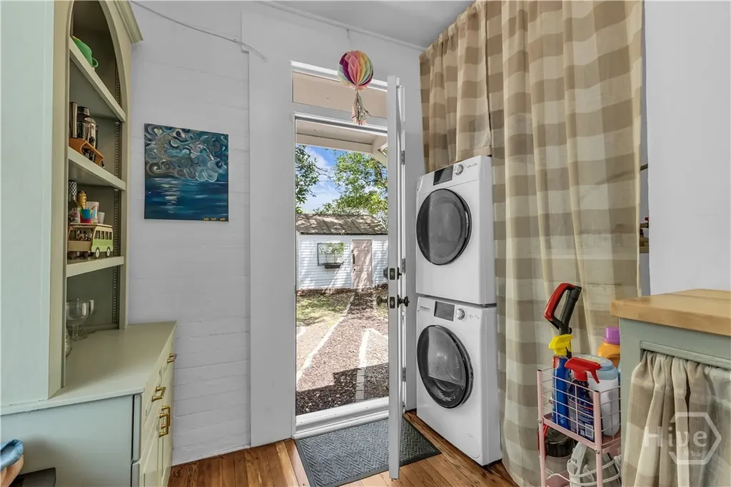 712 E 37th Street Savannah GA 31401