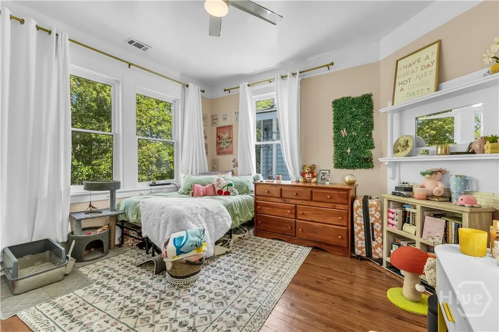 712 E 37th Street Savannah GA 31401