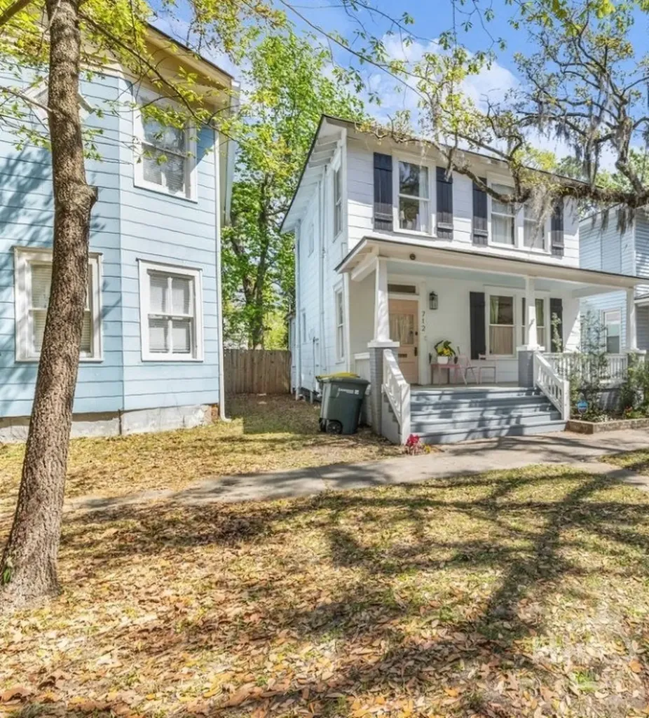 712 E 37th Street Savannah GA 31401