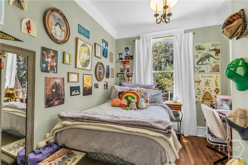 712 E 37th Street Savannah GA 31401