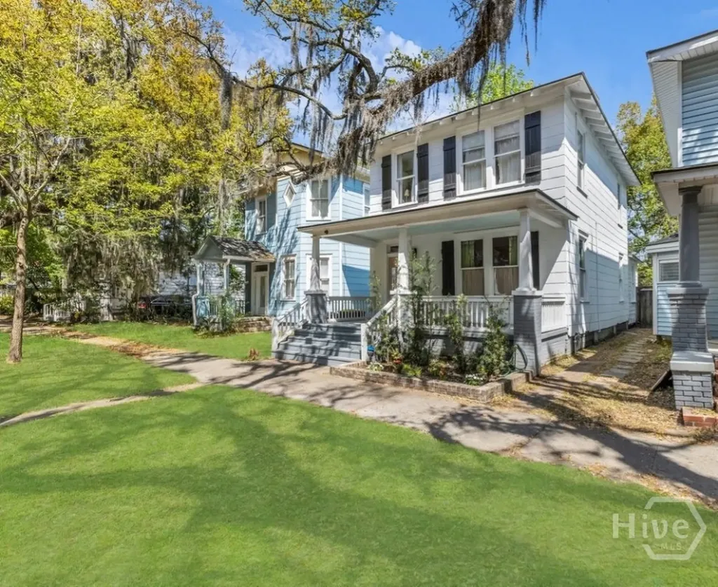 712 E 37th Street Savannah GA 31401