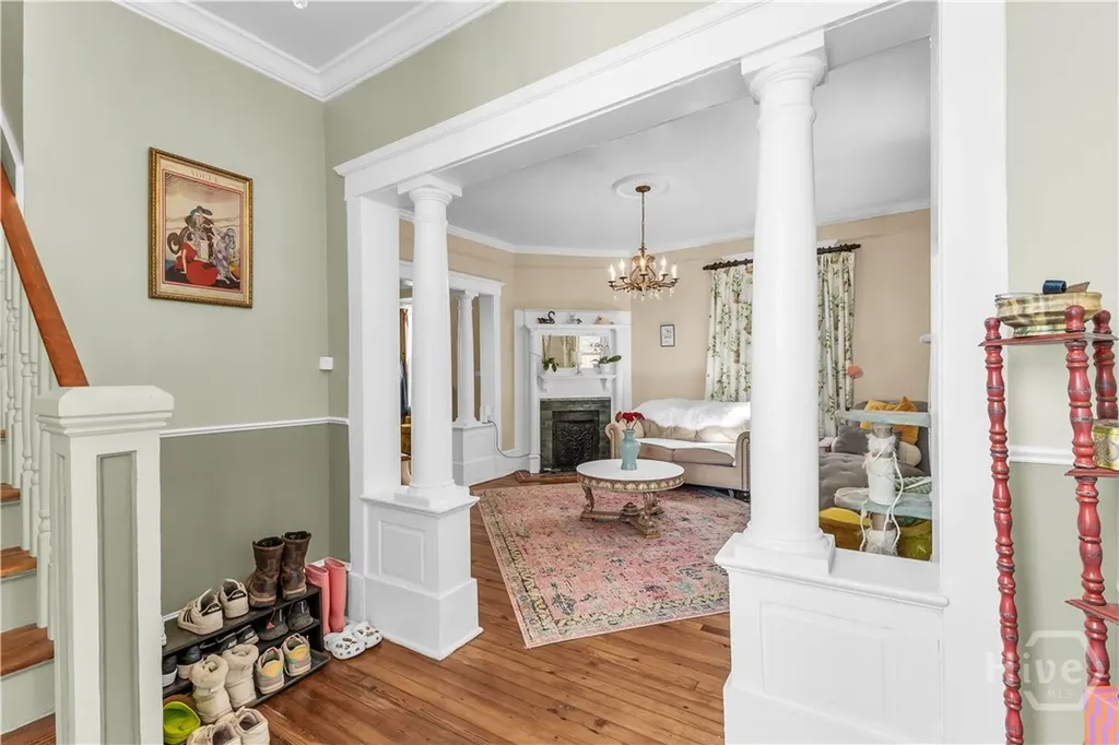 712 E 37th Street Savannah GA 31401