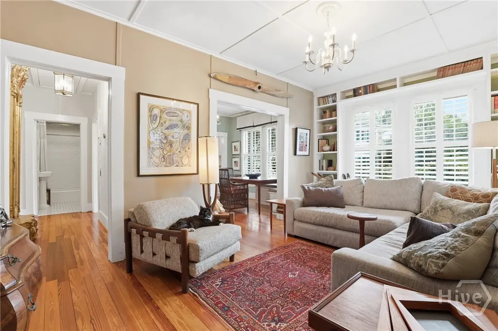 57 Henderson Avenue Savannah GA 31406