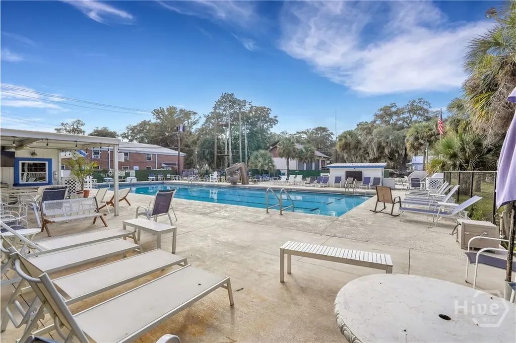 57 Henderson Avenue Savannah GA 31406