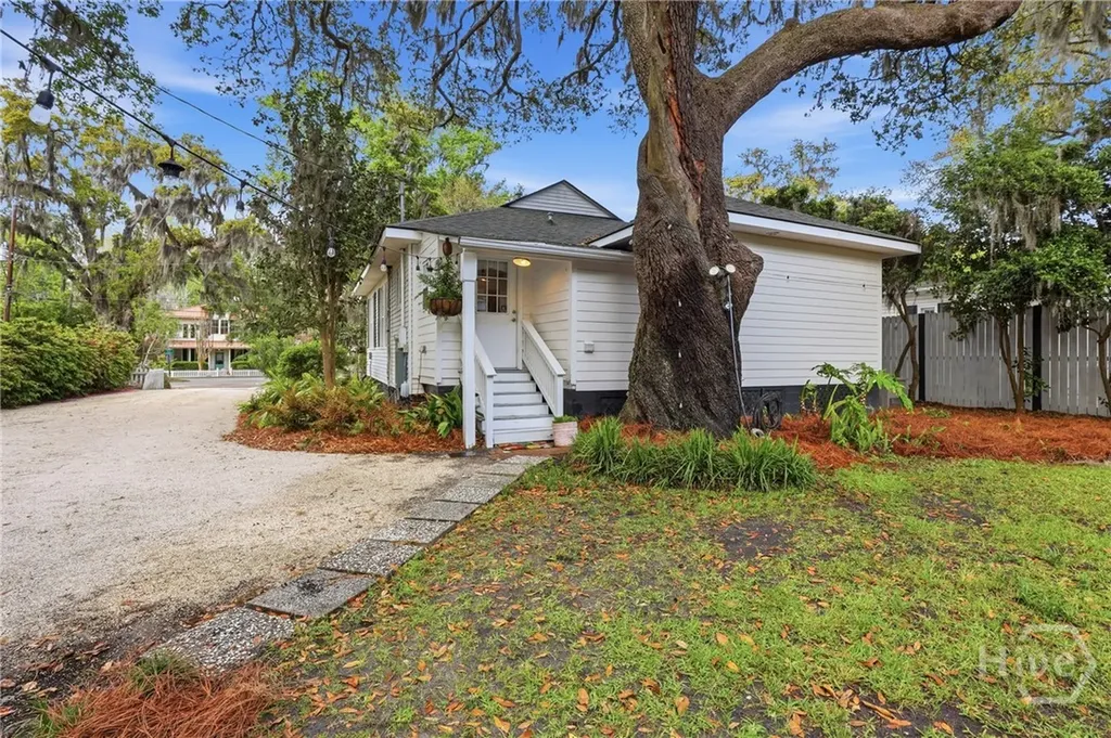 57 Henderson Avenue Savannah GA 31406