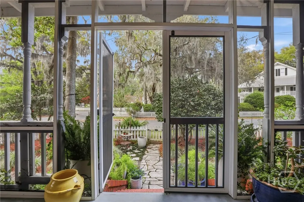 57 Henderson Avenue Savannah GA 31406