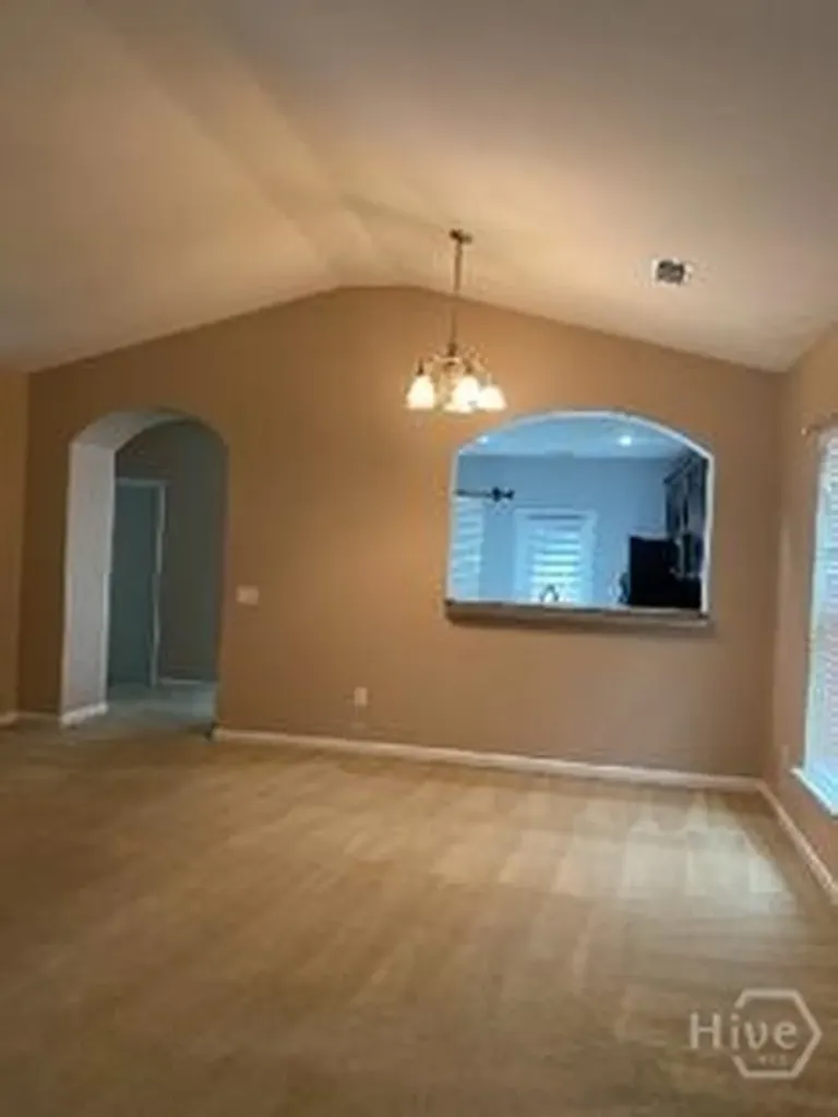 35 Chapel Lake N Savannah GA 31419