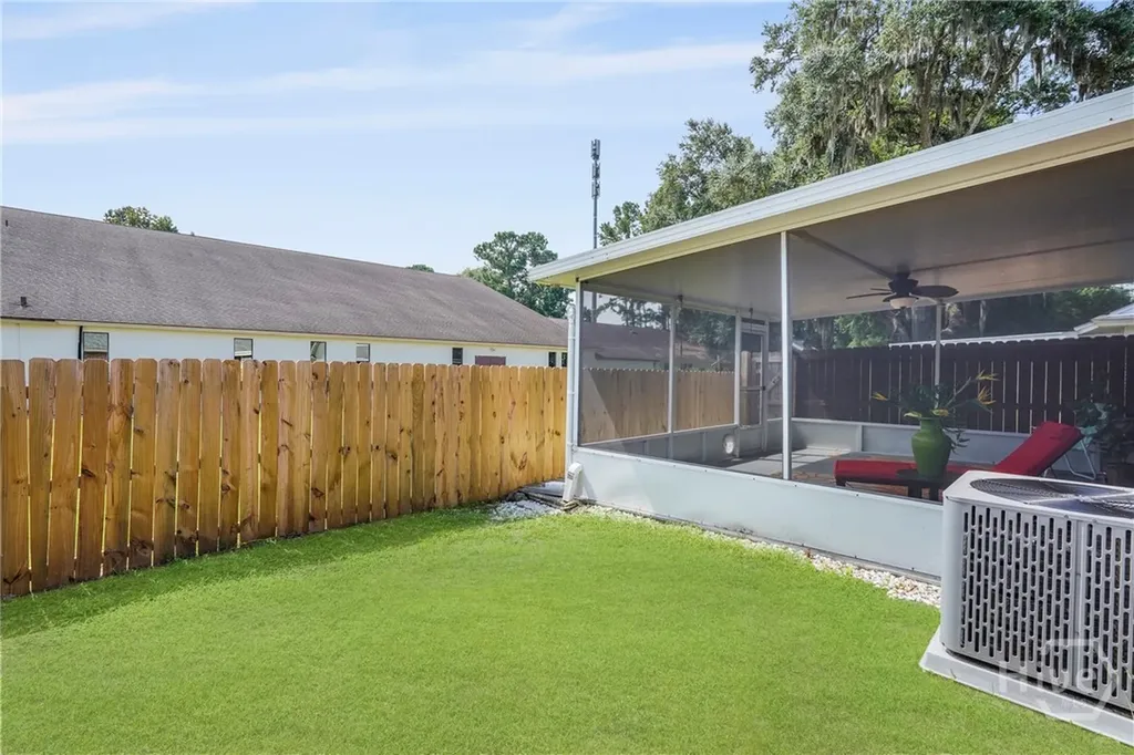 1159 Mohawk Street Savannah GA 31419